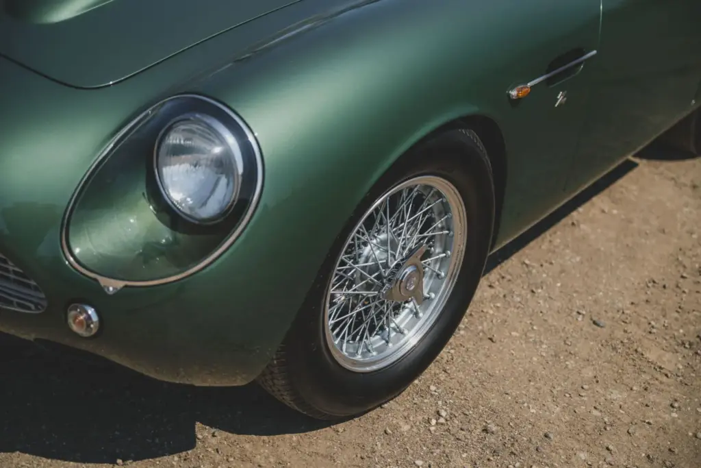 Aston Martin DB4 GT Zagato 1962 33 Motor16