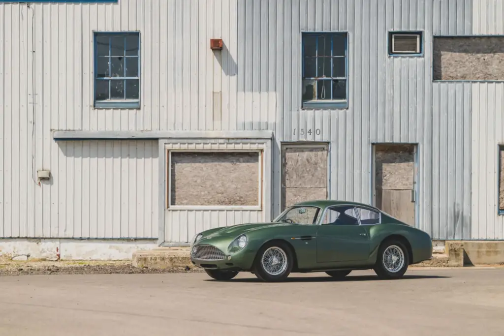 Aston Martin DB4 GT Zagato 1962 39 Motor16