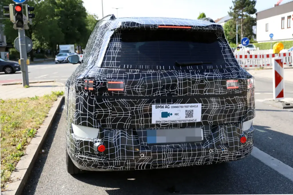 BMW IX7 18 Motor16