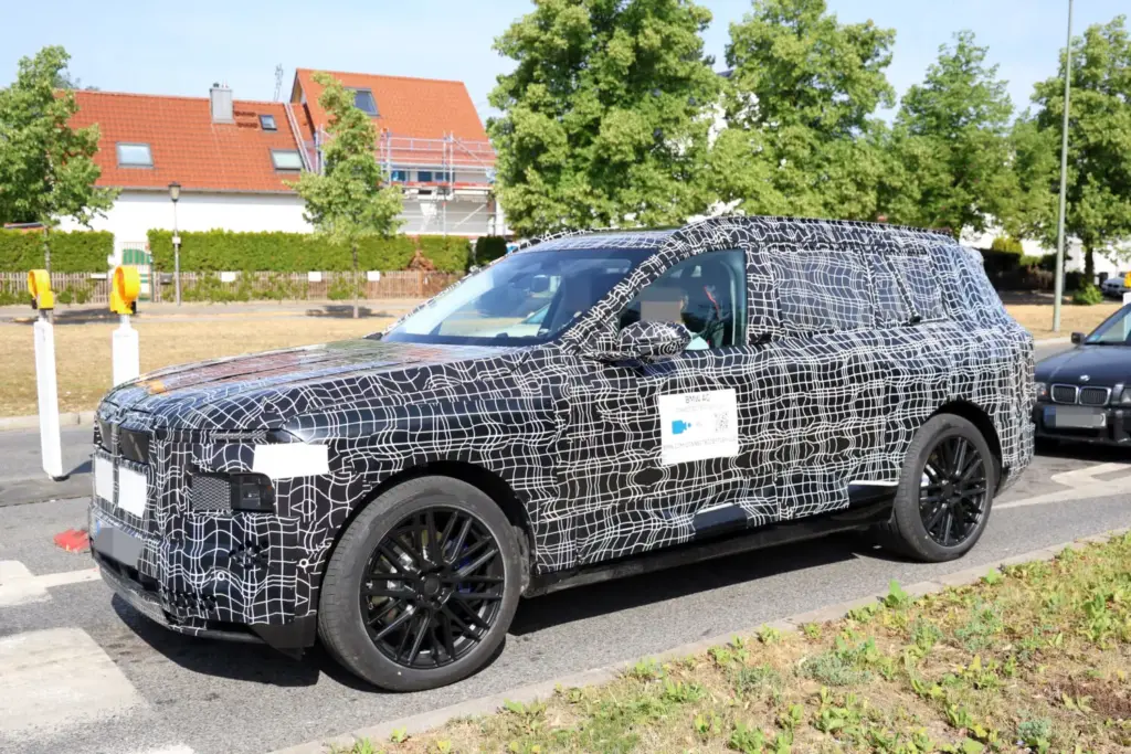 BMW IX7 7 Motor16
