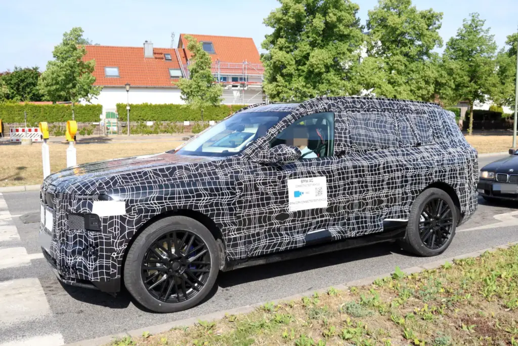 BMW IX7 9 Motor16