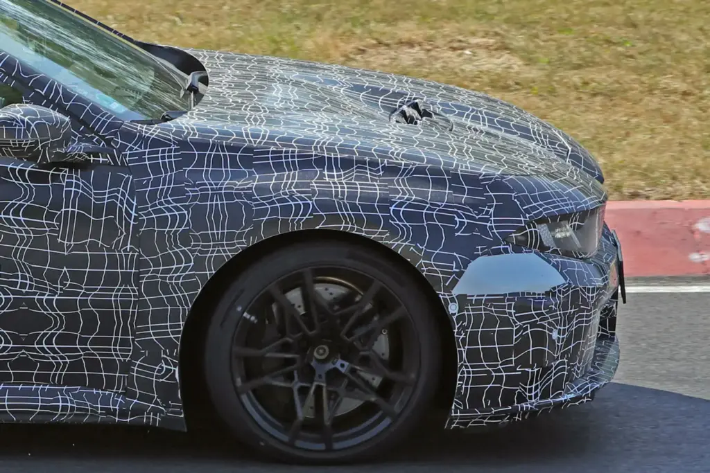 El BMW M3 eléctrico pierde camuflaje y nos enseña nuevos detalles 8 Motor16 BMW M3 electrico 2027 6 Motor16