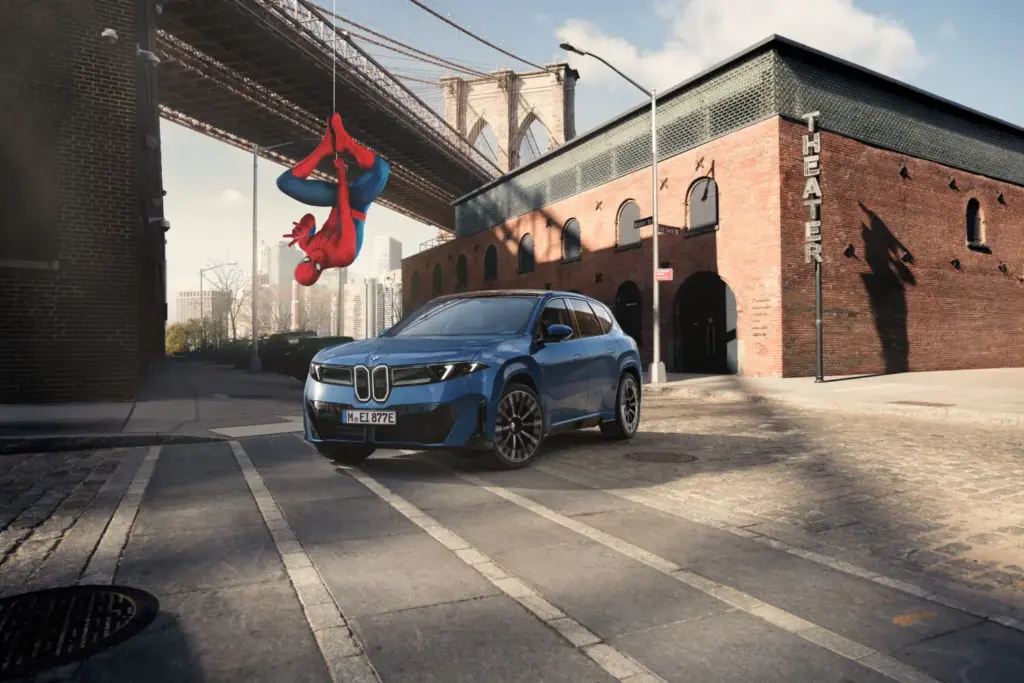 El nuevo BMW iX3 y el Serie 5 se cuelan en la película 'Spider-Man: Brand New Day' 1 Motor16 Spider-Man Brand New Day, iX3, Serie 5