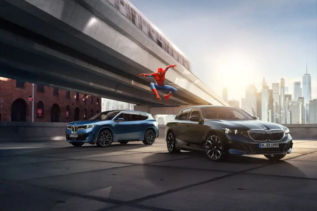 El nuevo BMW iX3 y el Serie 5 se cuelan en la película 'Spider-Man: Brand New Day' 2 Motor16 Spider-Man Brand New Day, iX3, Serie 5