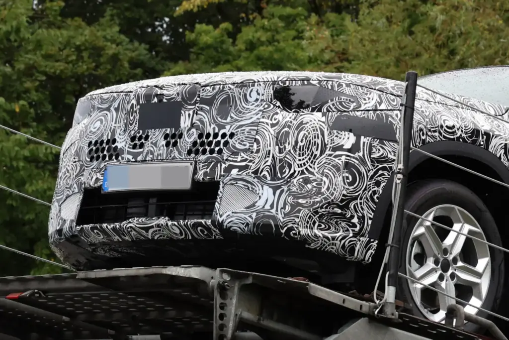BMW X2 2027 espia 17 Motor16