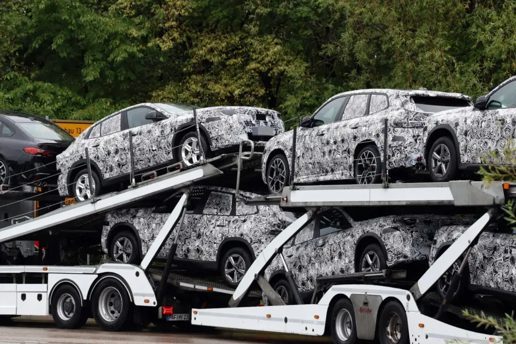 BMW X2 2027 espia 19 Motor16