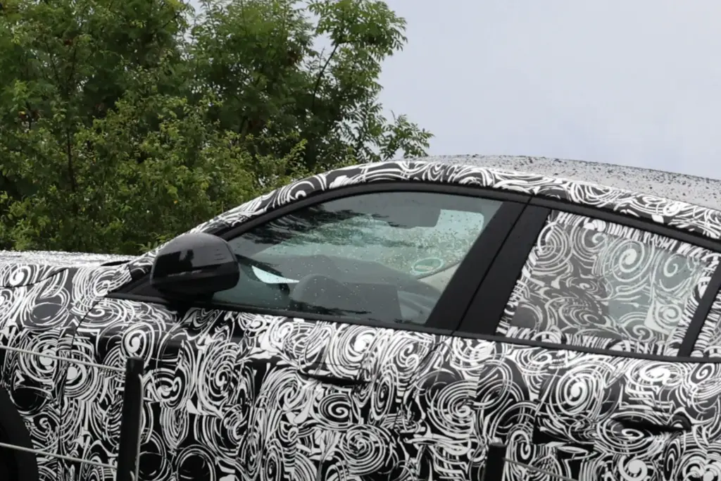 BMW X2 2027 espia 6 Motor16