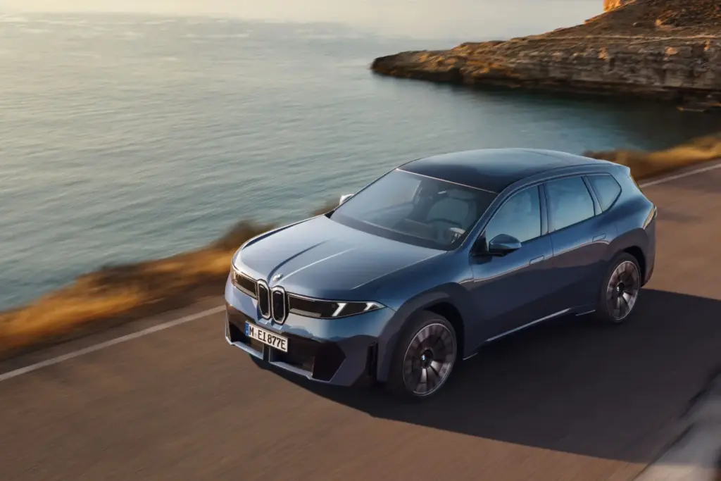 BMW iX3 40: el SUV eléctrico que acerca la tecnología Neue Klasse al gran público 15 Motor16 BMW iX3 13 Motor16