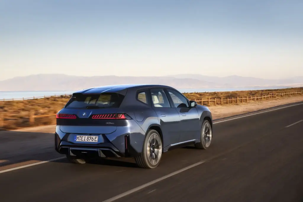 BMW iX3 40: el SUV eléctrico que acerca la tecnología Neue Klasse al gran público 1 Motor16 BMW iX3 6 Motor16