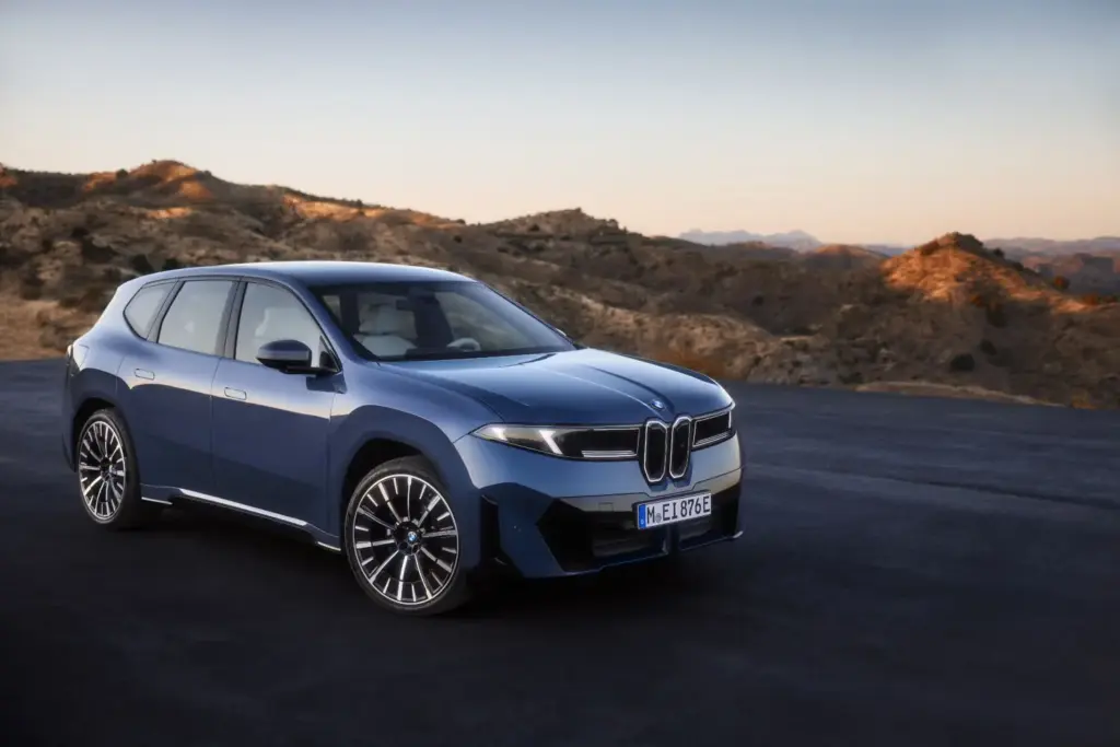 BMW iX3 40: el SUV eléctrico que acerca la tecnología Neue Klasse al gran público 11 Motor16 BMW iX3 9 Motor16