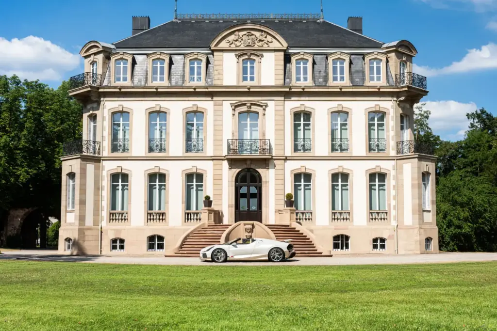 Bugatti dice adiós al W16 Mistral con el último de los 99 fabricados 9 Motor16 BUGATTI W16 MISTRAL FIN DE PRODUCCION 7 Motor16