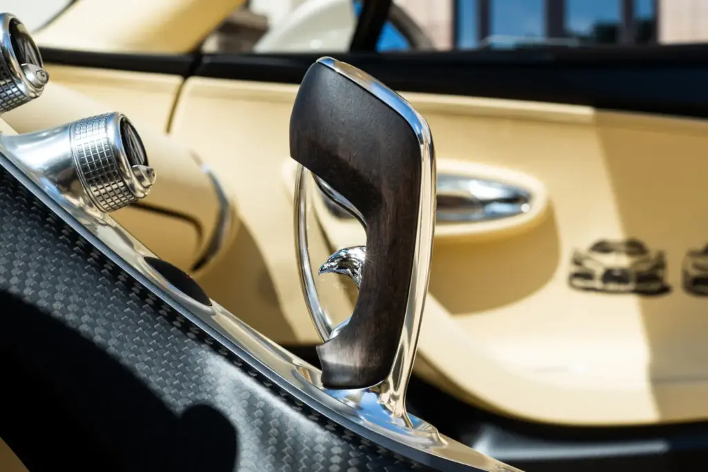 Bugatti dice adiós al W16 Mistral con el último de los 99 fabricados 11 Motor16 BUGATTI W16 MISTRAL FIN DE PRODUCCION 9 Motor16