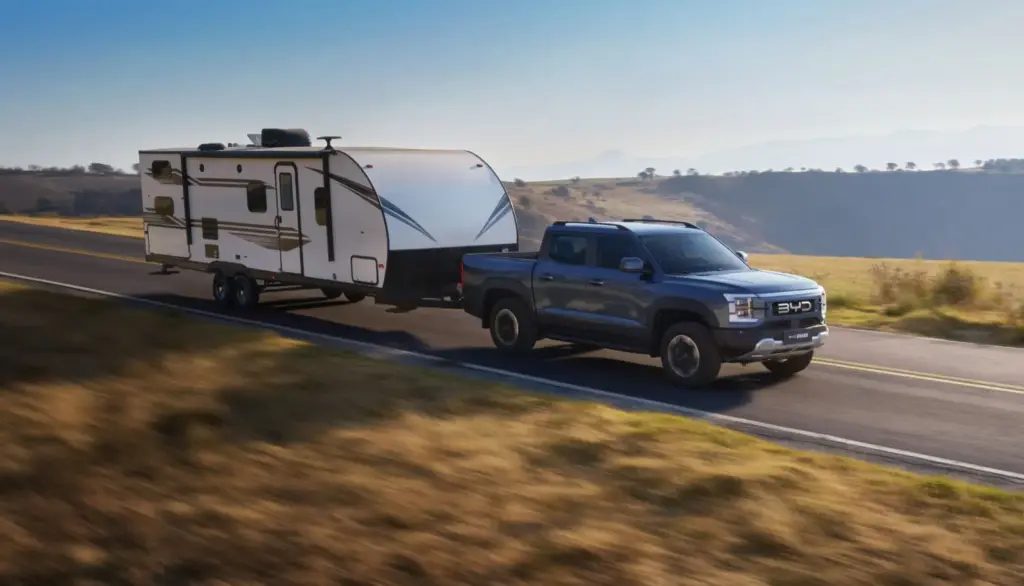 BYD SHARK: el pick-up híbrido enchufable que promete 90 km en modo eléctrico y 675 km de autonomía total 1 Motor16 BYD SHARK 4 Motor16