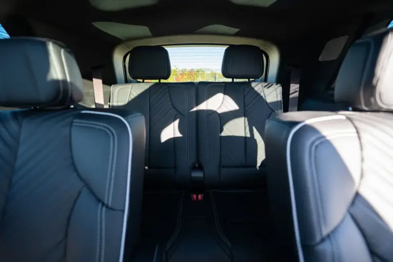 Llamada a revisión del Cadillac Vistiq: el asiento trasero que puede atrapar a un niño obliga a parar las ventas en EE.UU.