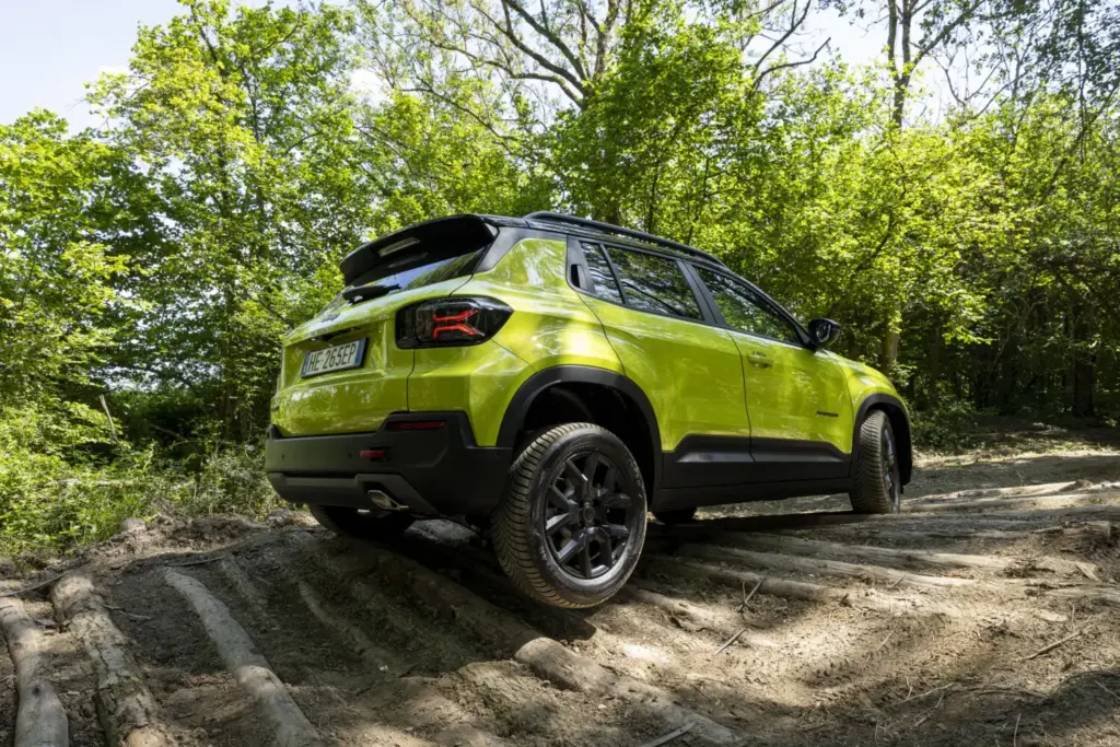 Probamos el nuevo Jeep Avenger 4xe en su faceta offroad más radical 9 Motor16 CA 0537 Motor16