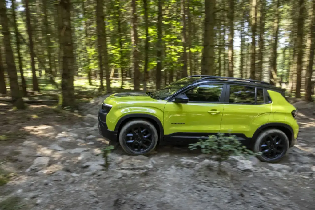 Probamos el nuevo Jeep Avenger 4xe en su faceta offroad más radical 5 Motor16 CA 0709 Motor16