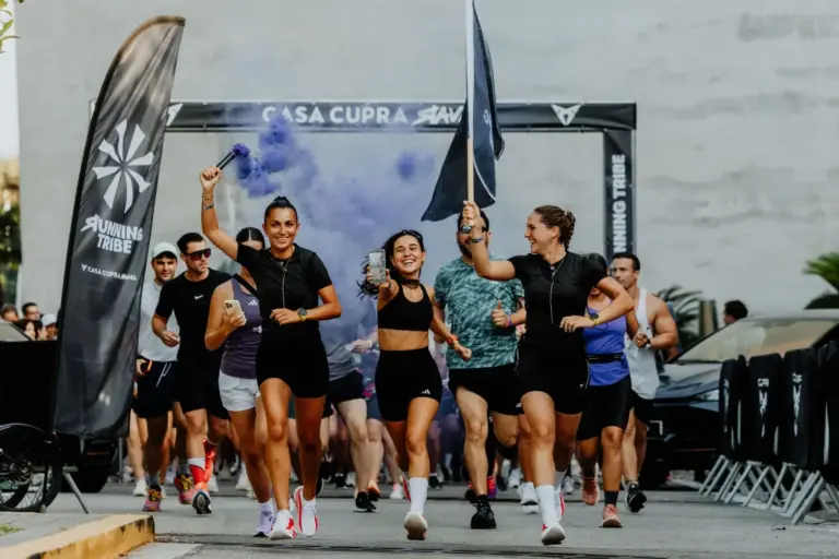 La CUPRA Running Tribe reúne a 1.000 runners en Barcelona