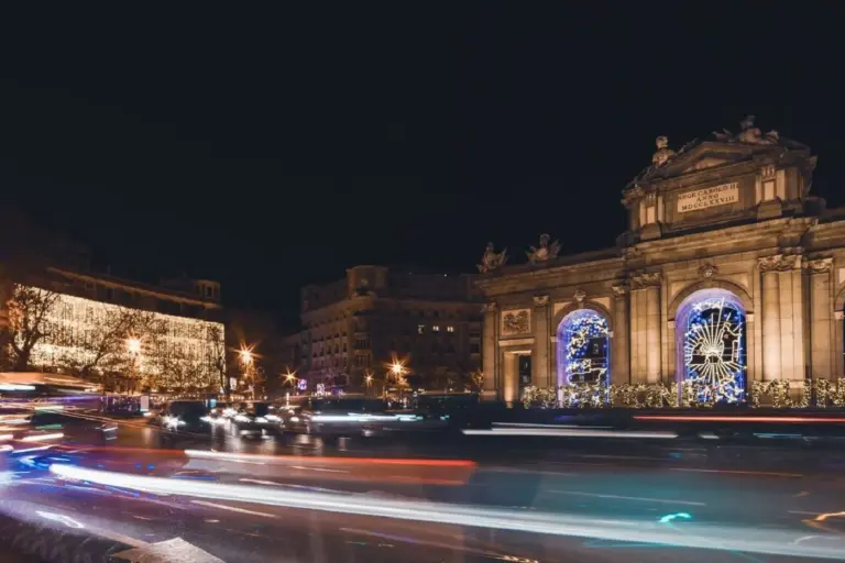 Cómo aparcar en Madrid y evitar que tu coche se recaliente este verano