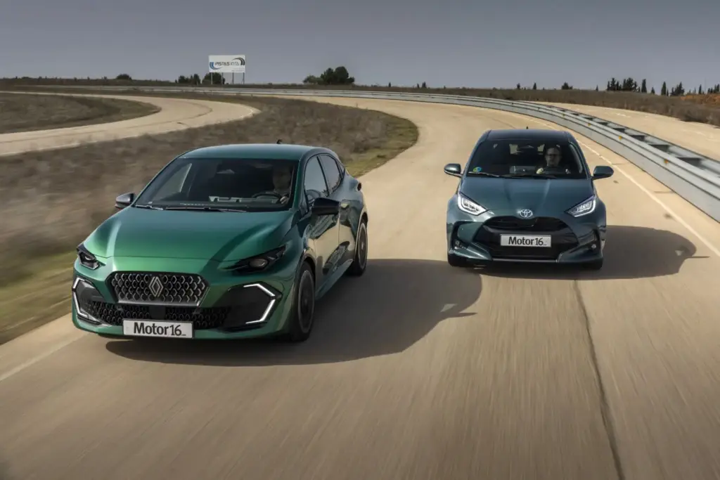 Comparativa Renault Clio Full Hybrid e-TECH Techno / Toyota Yaris Hybrid 130 Style 4 Motor16 Comparativa Renault Clio Toyota Yaris 1 Motor16