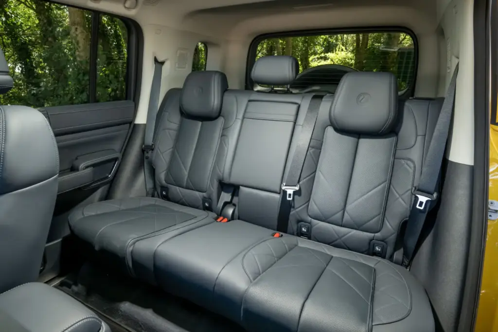 DENZA BAO 5: SUV, híbrido enchufable con 544 CV, todoterreno de verdad y sello premium 23 Motor16 DENZA BAO 5 36 Motor16