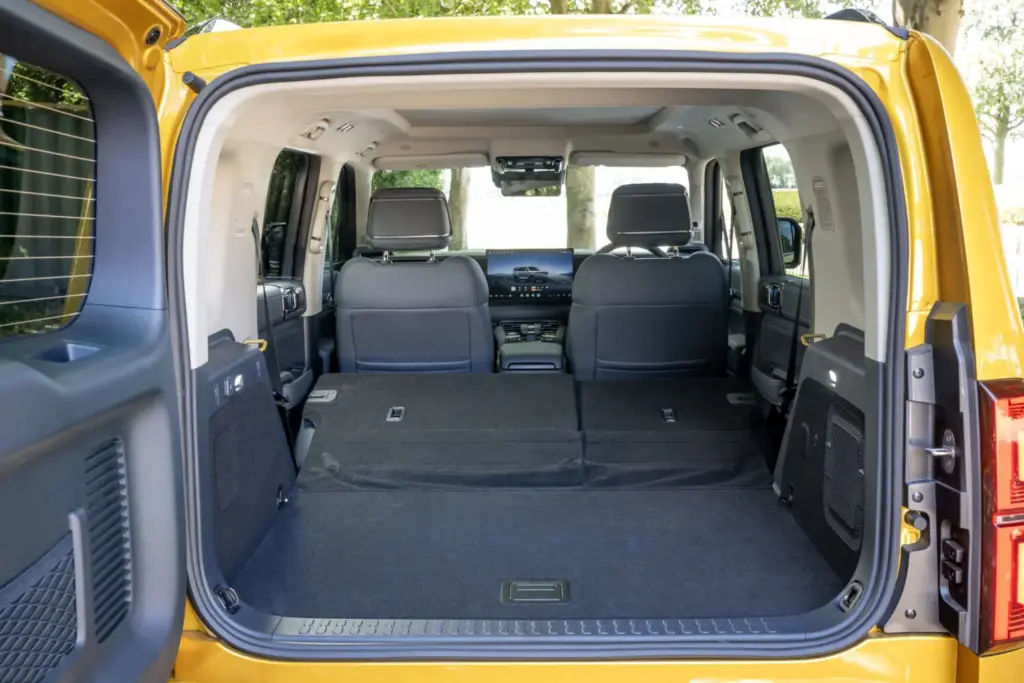 DENZA BAO 5: SUV, híbrido enchufable con 544 CV, todoterreno de verdad y sello premium 28 Motor16 DENZA BAO 5 44 Motor16