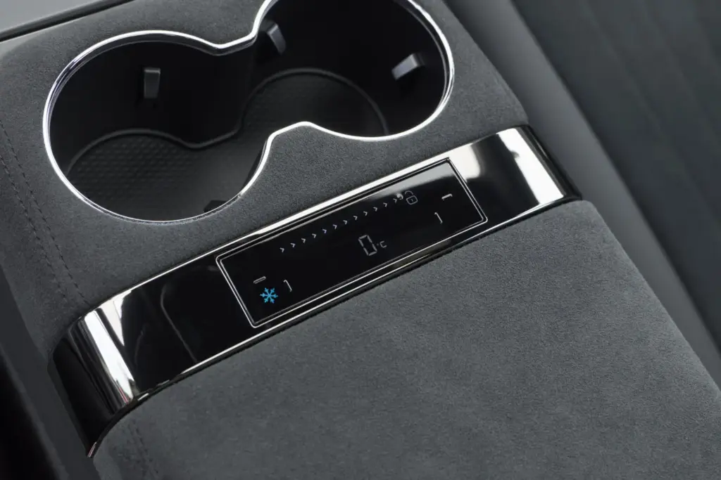 DENZA Z9GT Interior 19 Motor16