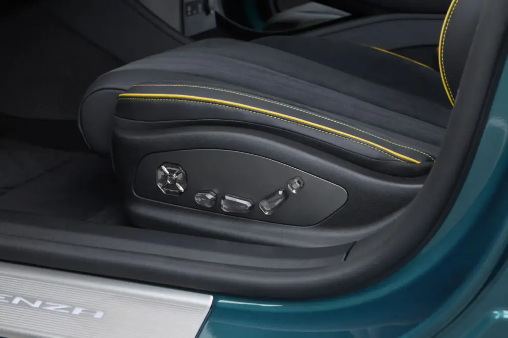 DENZA Z9GT Interior 23 Motor16