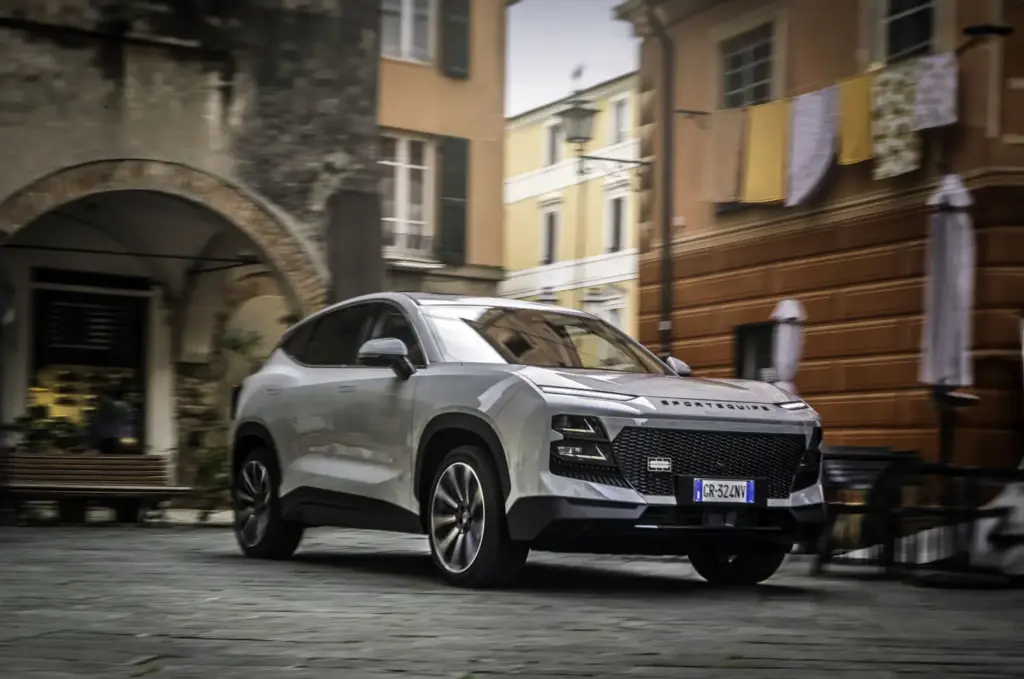 DR Automobiles lanza en España la nueva familia Sportequipe: tres SUV de combustión con alternativa de GLP 1 Motor16 DR S6 GT 1 Motor16