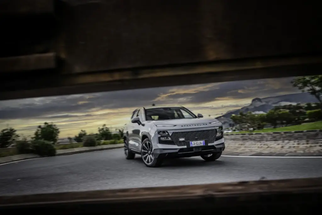 DR Automobiles lanza en España la nueva familia Sportequipe: tres SUV de combustión con alternativa de GLP 14 Motor16 DR S6 GT 10 Motor16