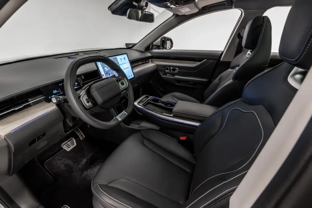 DR Automobiles lanza en España la nueva familia Sportequipe: tres SUV de combustión con alternativa de GLP 21 Motor16 DR S6 GT 17 Motor16