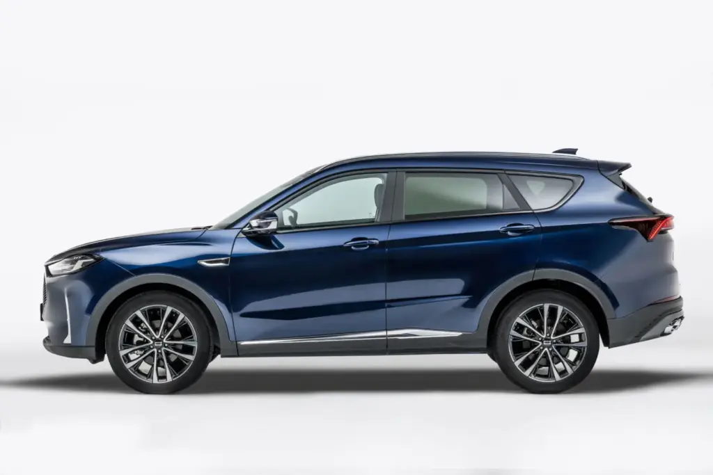 DR Automobiles lanza en España la nueva familia Sportequipe: tres SUV de combustión con alternativa de GLP 2 Motor16 DR S7 GT 2 Motor16
