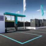 Sinopec sustituye gasolineras por cargadores ultrarrápidos BYD de 1.500 kW que cargan en 9 minutos