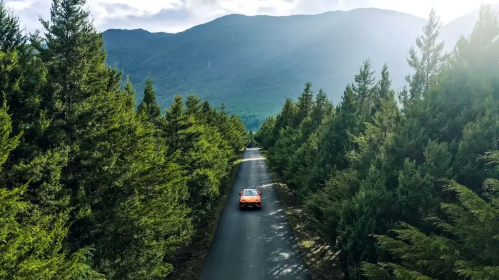 Esperienza Lamborghini 2026: 22 aventuras en cinco continentes para conducir por los rincones más espectaculares del planeta 7 Motor16 ESPERIENZA LAMBORGHINI1 TERRA YUNNAN Motor16
