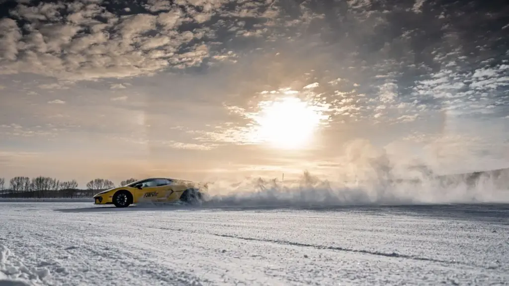 Esperienza Lamborghini 2026: 22 aventuras en cinco continentes para conducir por los rincones más espectaculares del planeta 17 Motor16 ESPERIENZA LAMBORGHINI15 neve mongolia Motor16
