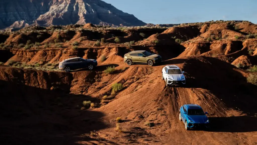 Esperienza Lamborghini 2026: 22 aventuras en cinco continentes para conducir por los rincones más espectaculares del planeta 1 Motor16 Esperienza Lamborghini