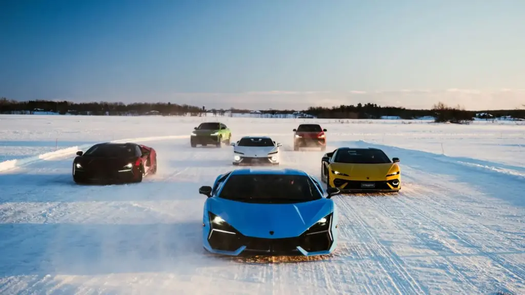 Esperienza Lamborghini 2026: 22 aventuras en cinco continentes para conducir por los rincones más espectaculares del planeta 24 Motor16 ESPERIENZA LAMBORGHINI24 neve quebec Motor16