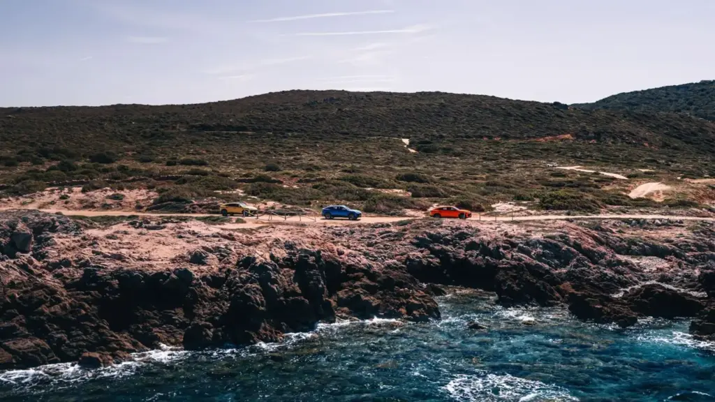 Esperienza Lamborghini 2026: 22 aventuras en cinco continentes para conducir por los rincones más espectaculares del planeta 27 Motor16 ESPERIENZA LAMBORGHINI28 terra cerdena Motor16