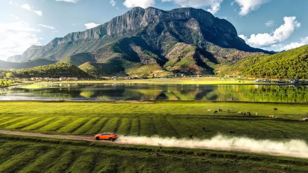 Esperienza Lamborghini 2026: 22 aventuras en cinco continentes para conducir por los rincones más espectaculares del planeta 9 Motor16 ESPERIENZA LAMBORGHINI4 TERRA YUNNAN Motor16