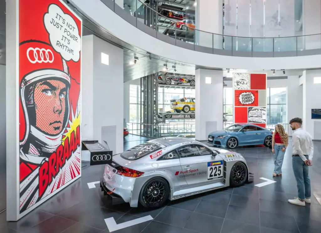 Exposición del motor de 5 cilindros de Audi. 