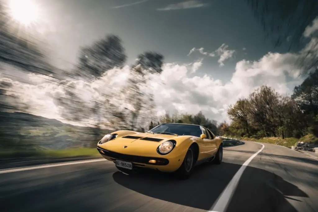 El Lamborghini Miura SV cumple 55 anos 15 Motor16