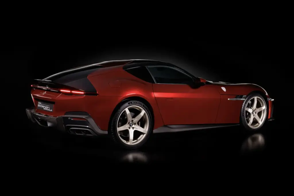 Ferrari resucita la palanca: el 12Cilindri Manuale reinventa el cambio manual en la era electrónica 13 Motor16 FERRARI 12CILINDRI MANUALE 10 Motor16