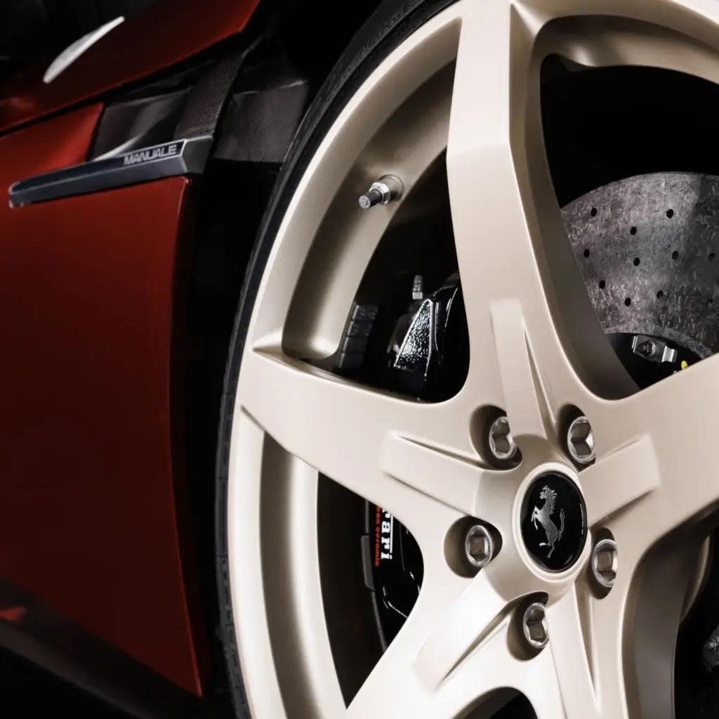 Ferrari resucita la palanca: el 12Cilindri Manuale reinventa el cambio manual en la era electrónica 21 Motor16 FERRARI 12CILINDRI MANUALE 18 Motor16