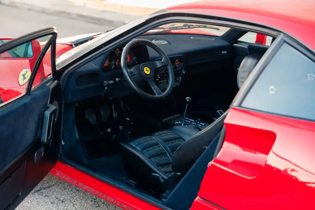 Un Ferrari 288 GTO de 1985 casi a estrenar va a por el récord en Monterrey
