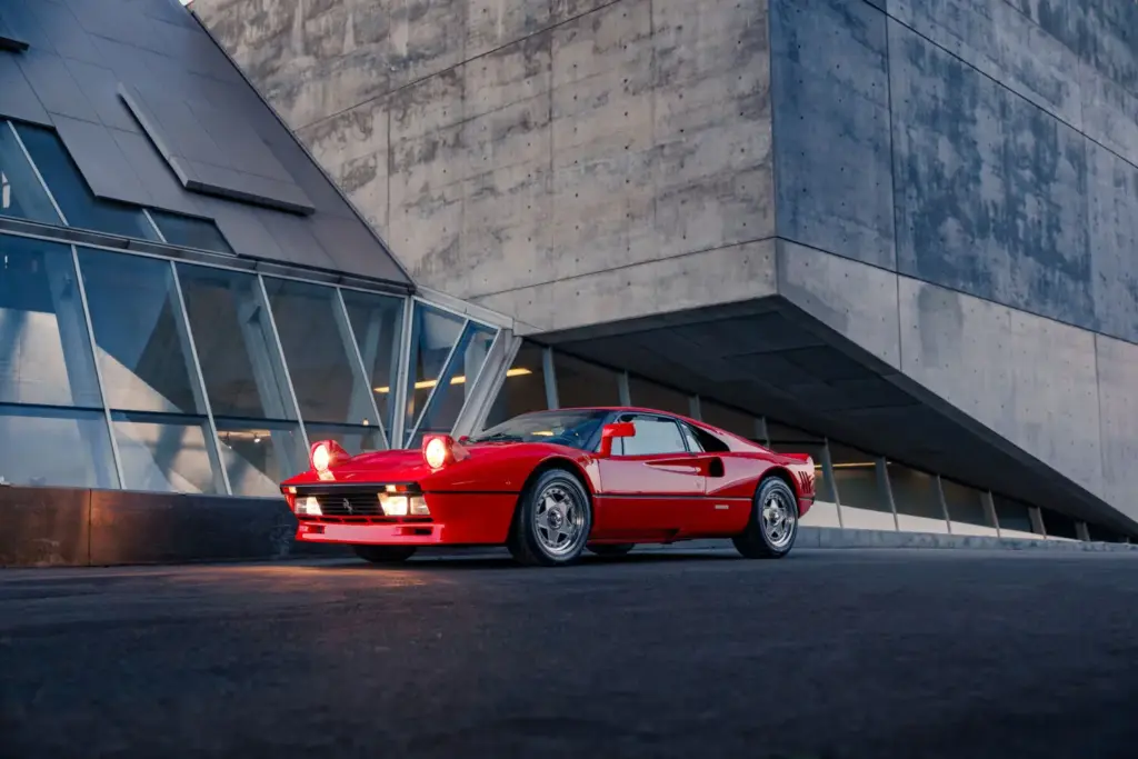 Un Ferrari 288 GTO de 1985 casi a estrenar va a por el récord en Monterrey