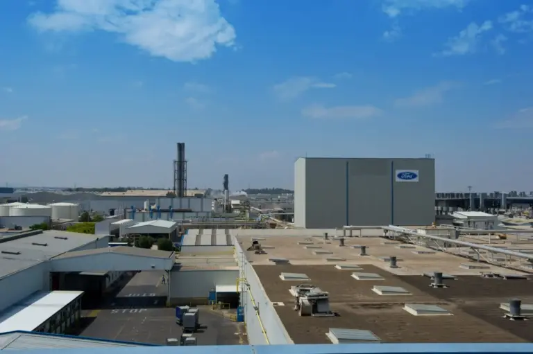 Ford y Geely fabricarán en Almussafes dos SUV eléctricos y un crossover multienergía
