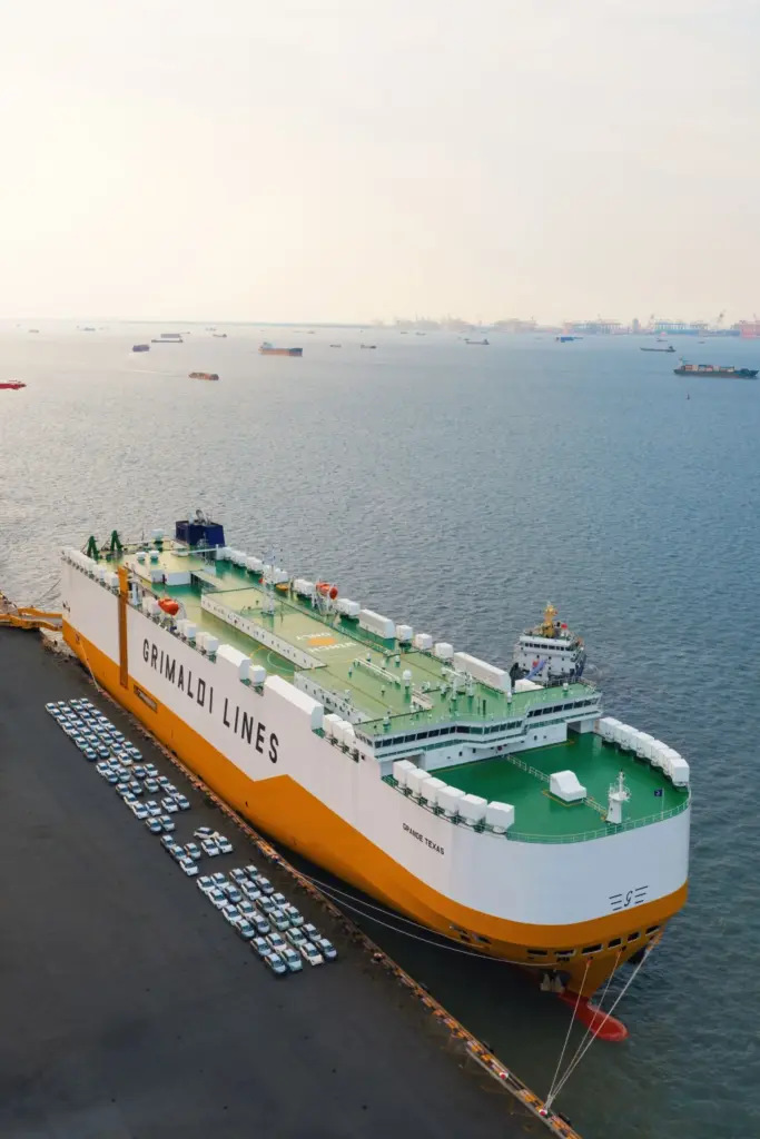 Geely E2: el eléctrico más vendido en China ya viaja rumbo a Europa 7 Motor16 GEELY E2 BARCO RUMBO EUROPA3 Motor16