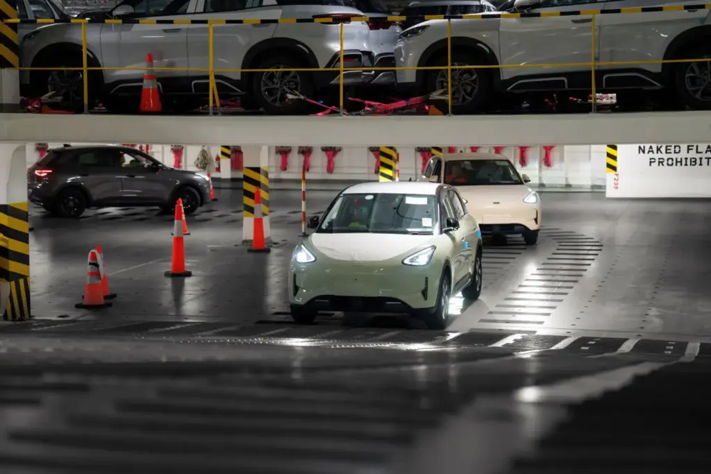 Geely E2: el eléctrico más vendido en China ya viaja rumbo a Europa 10 Motor16 GEELY E2 BARCO RUMBO EUROPA6 Motor16