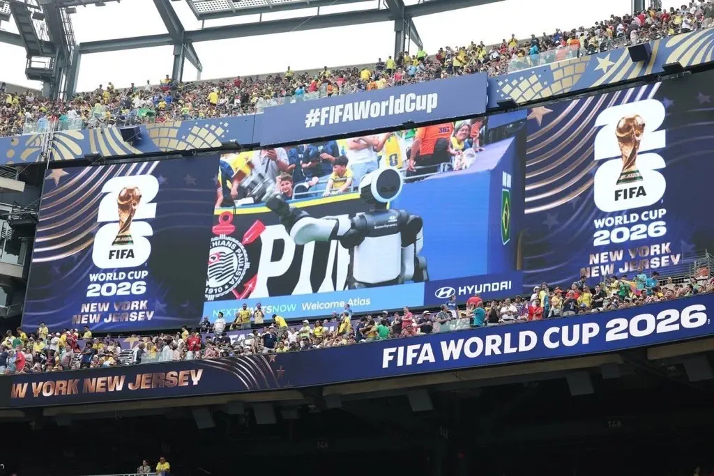 Atlas, el robot humanoide de Hyundai, hace historia en el Mundial imitando las celebraciones de gol de Haaland y Harry Kane 7 Motor16 HYUNDAI ROBOT ATLAS MUNDIAL5 Motor16