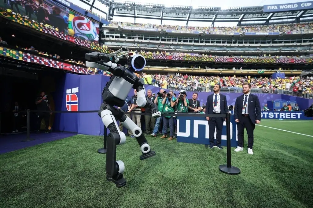 Atlas, el robot humanoide de Hyundai, hace historia en el Mundial imitando las celebraciones de gol de Haaland y Harry Kane 2 Motor16 Hyundai, Atlas, Mundial