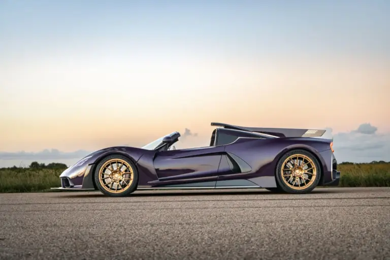Hennessey Venom F5-M: 2.059 CV y caja de cambios manual
